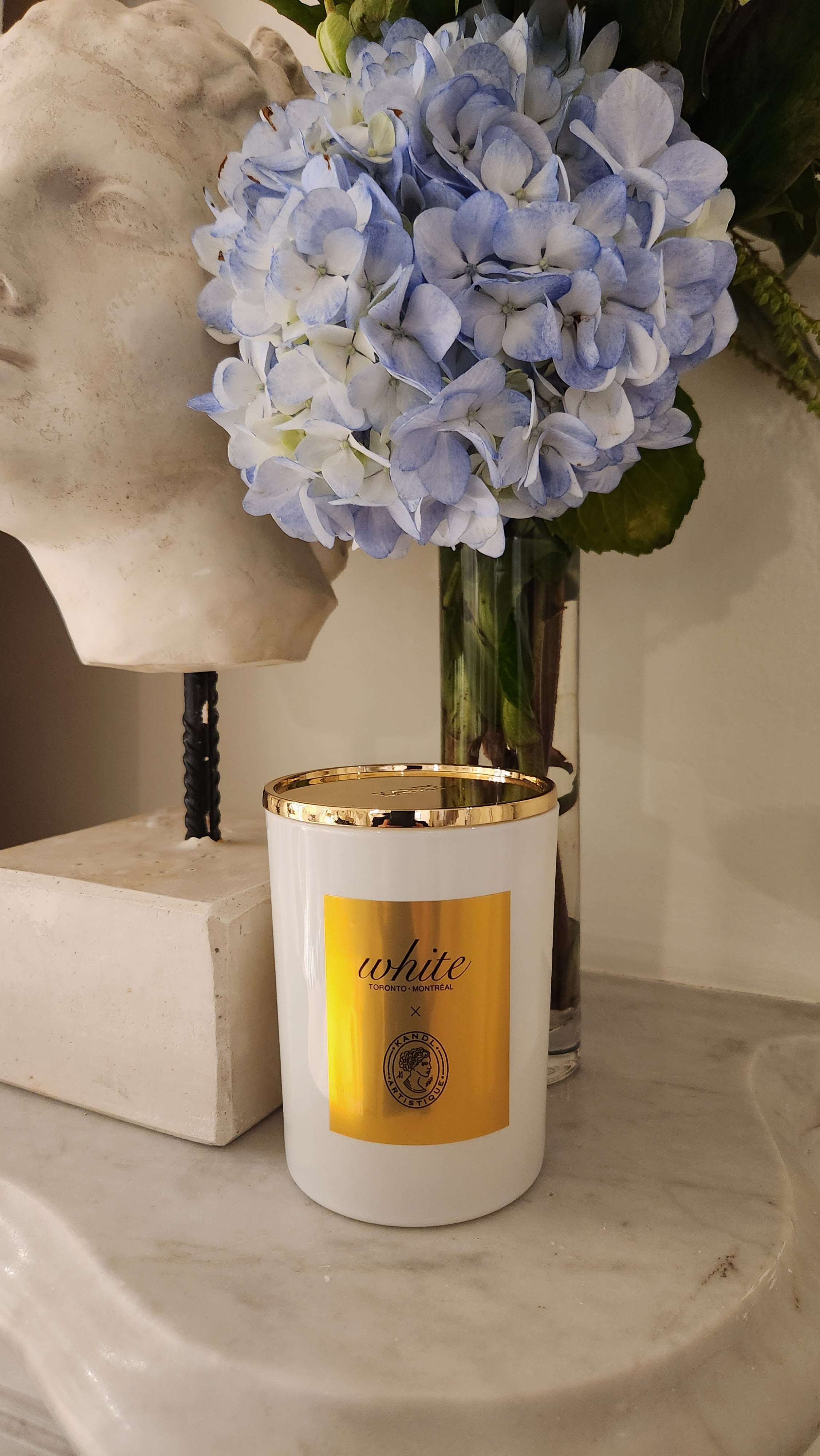 White Toronto Signature Candle